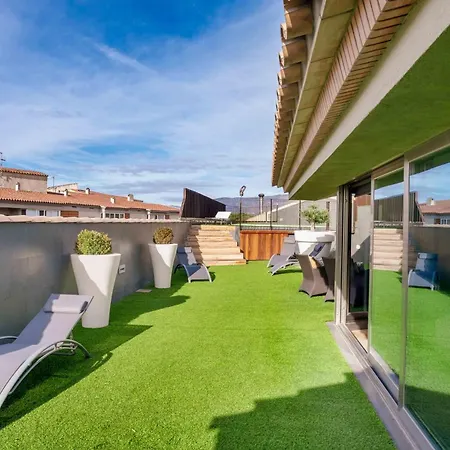 Gran Duplex Cerca Del Mar Con Piscina Privada En El Centro De Roses