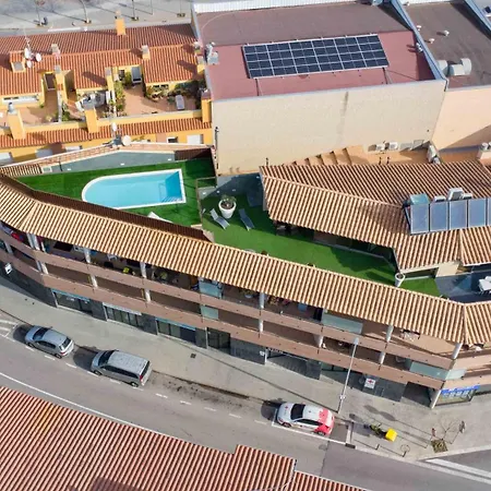 Gran Duplex Cerca Del Mar Con Piscina Privada En El Centro De Hébergement de vacances *