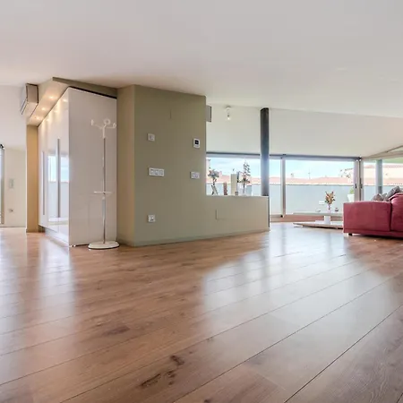 Дом отдыха Gran Duplex Cerca Del Mar Con Piscina Privada En El Centro De