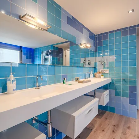 Дом отдыха Gran Duplex Cerca Del Mar Con Piscina Privada En El Centro De *
