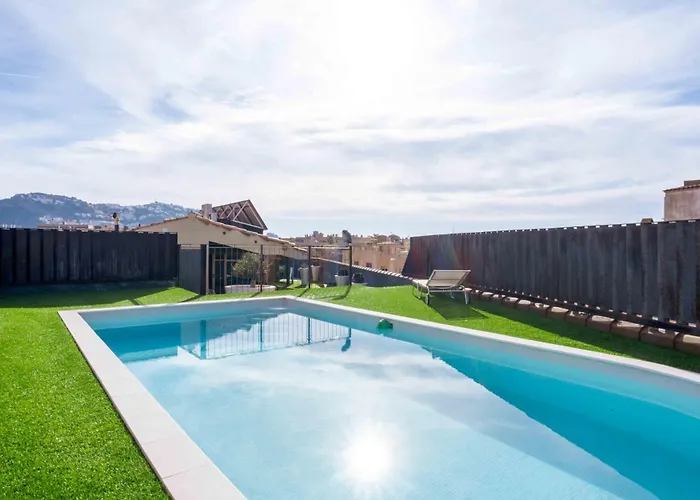 Gran Duplex Cerca Del Mar Con Piscina Privada En El Centro De Rosas