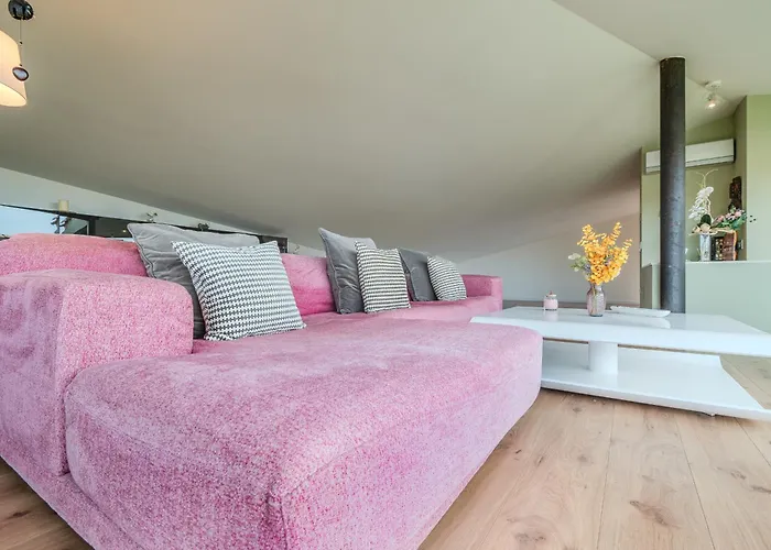 Semesterbostad Gran Duplex Cerca Del Mar Con Piscina Privada En El Centro De