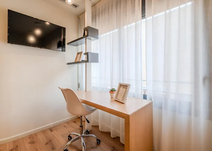 Gran Duplex Cerca Del Mar Con Piscina Privada En El Centro De Semesterbostad Rosas