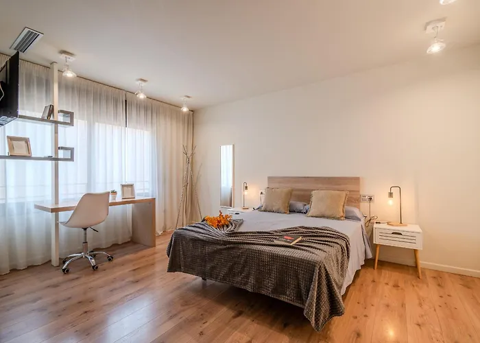 Gran Duplex Cerca Del Mar Con Piscina Privada En El Centro De Semesterbostad Rosas
