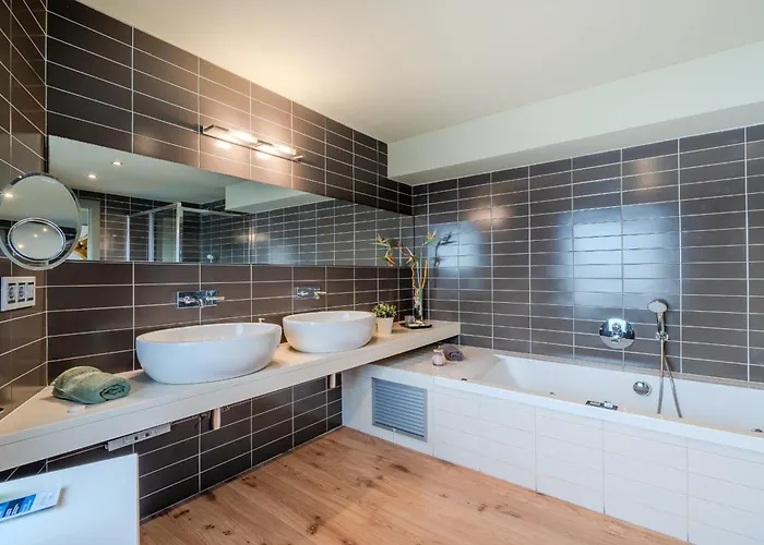 Gran Duplex Cerca Del Mar Con Piscina Privada En El Centro De