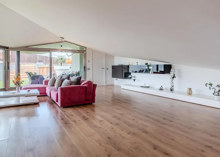 Semesterbostad Gran Duplex Cerca Del Mar Con Piscina Privada En El Centro De *