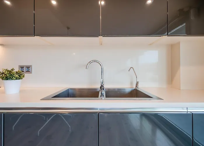 Semesterbostad Gran Duplex Cerca Del Mar Con Piscina Privada En El Centro De Rosas