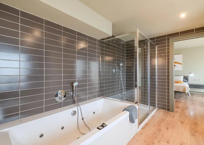 Gran Duplex Cerca Del Mar Con Piscina Privada En El Centro De Semesterbostad Rosas