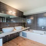 Gran Duplex Cerca Del Mar Con Piscina Privada En El Centro De