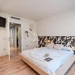 Gran Duplex Cerca Del Mar Con Piscina Privada En El Centro De Дом отдыха Росас