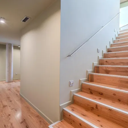 Gran Duplex Cerca Del Mar Con Piscina Privada En El Centro De Feriehus