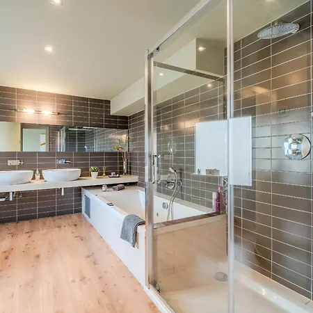 Gran Duplex Cerca Del Mar Con Piscina Privada En El Centro De Feriehus *