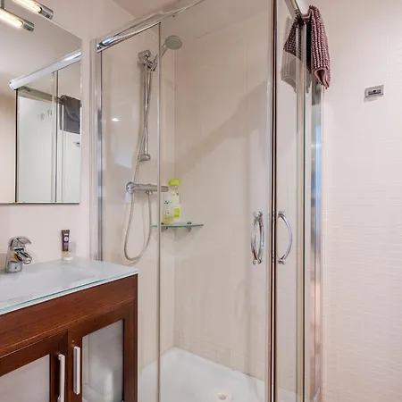 Gran Duplex Cerca Del Mar Con Piscina Privada En El Centro De Feriehus *