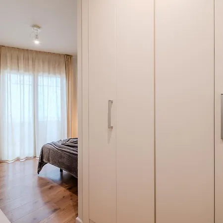 Gran Duplex Cerca Del Mar Con Piscina Privada En El Centro De Feriehus